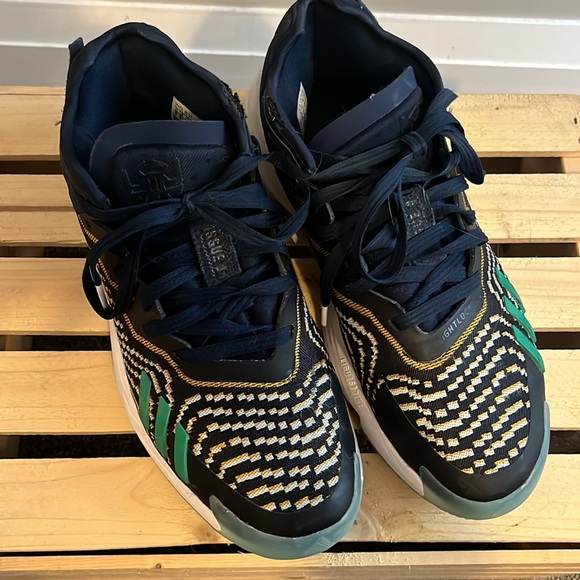 Adidas D.O.N issue 4 basketball shoes Men’s 9 - Picture 4 of 6